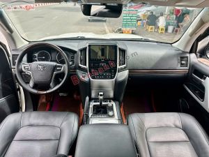 Xe Toyota Land Cruiser VX 4.6 V8 2016
