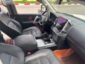 Xe Toyota Land Cruiser VX 4.6 V8 2016