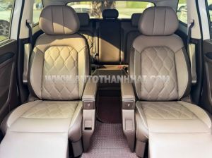 Xe Volkswagen Viloran Luxury 2023