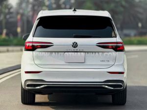 Xe Volkswagen Viloran Luxury 2023