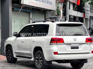 Xe Toyota Land Cruiser 4.6 V8 2019