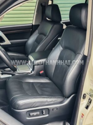 Xe Toyota Land Cruiser 4.6 V8 2019