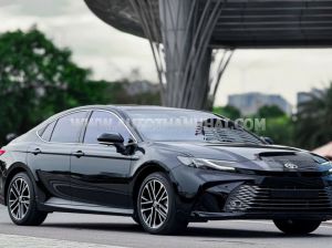 Xe Toyota Camry 2.5 HEV Top 2026