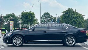 Xe Lexus LS 460L 2016