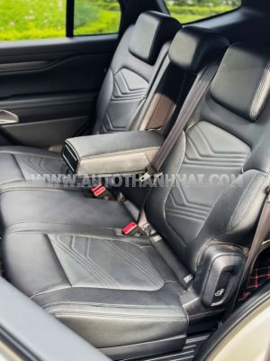 Xe Ford Everest Titanium Plus 2.0L 4x4 AT 2024