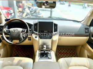Xe Toyota Land Cruiser VX 4.6 V8 2016