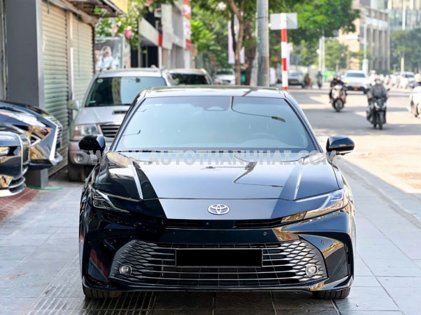 Toyota Camry 2.5 HEV Top
